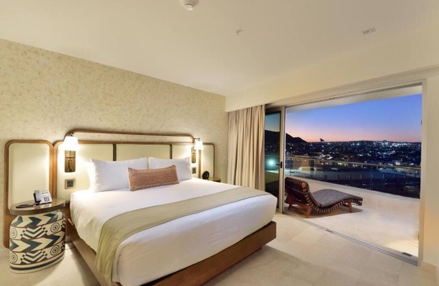Sunset Suite - 2 BR City View Suite