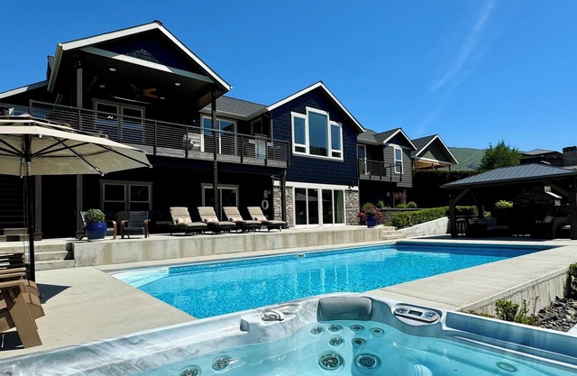 ~ SUNSET VIEW LAKE HOUSE ~ NOUVEAU QUAI !! Piscine privée et bain à remous! Réservation 2019 et 2020