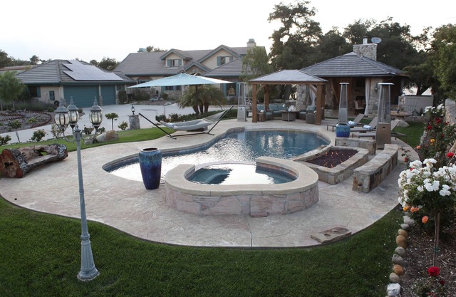 Sunset View Oasis🌹Saltwater Pool + Spa, sauna infrarouge, cuisine extérieure: 8 personnes
