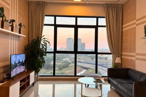 Sunset View Stay at Conezion IOI