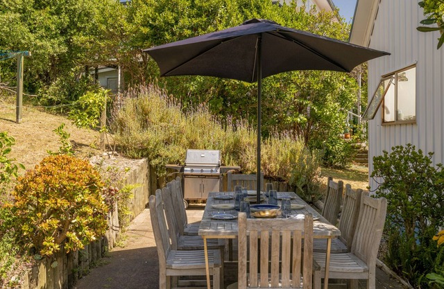 Sunshine Grove Retreat - Onemana Maison de vacances