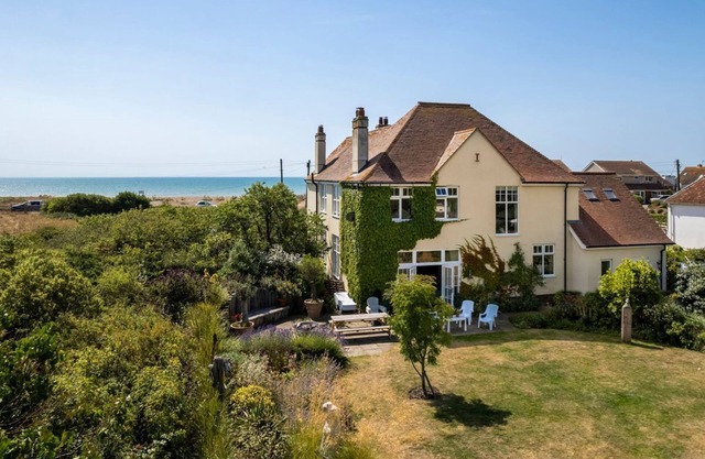 Sunshine House - Cinq Chambres Villa, Couchages 11