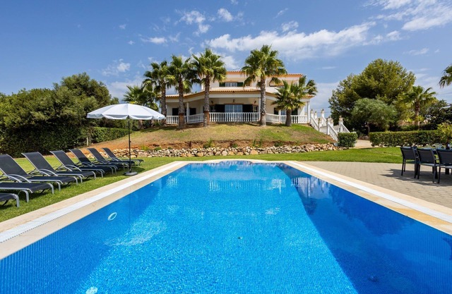 Super Algarve Villa | 4 Bedrooms | Casa dos Sonhos | Pool Table | Private Pool | Pera