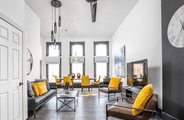Super Chic Downtown Penthouse, Stay for Gen Con!