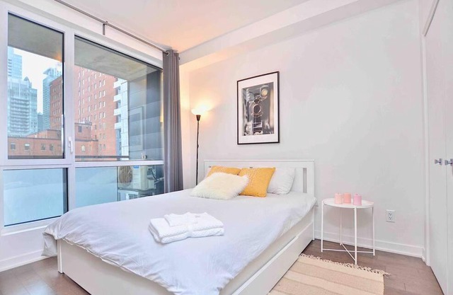 Super condo de luxe downtown / 3min guy concordia