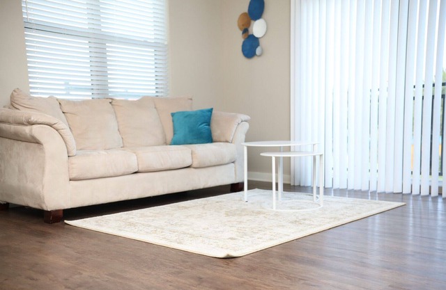 Super Cute Condo- DownTown WS/Free Parking/Pets ok