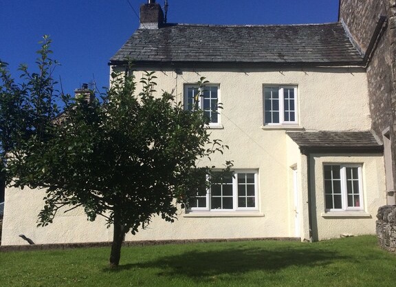 Super Cute Cottage Close to The Lake District