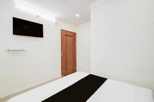Super Hotel O Neredmet Road