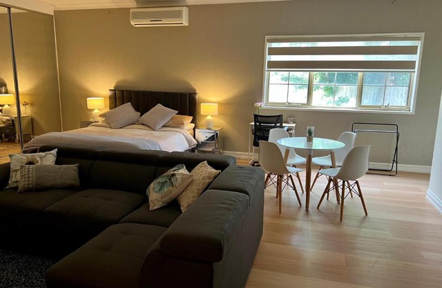 Super Luxury Self Contained Studio unit