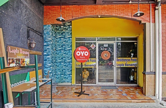 Super OYO 90358 Poris Residence Syariah
