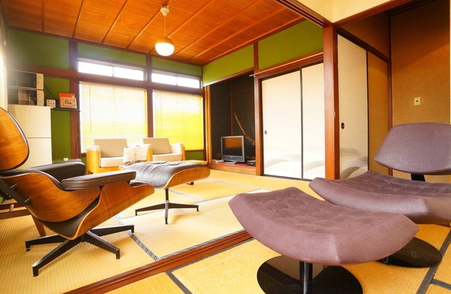 Super Tomato House Takayama Peut accueillir jusqu'à 8 personnes!