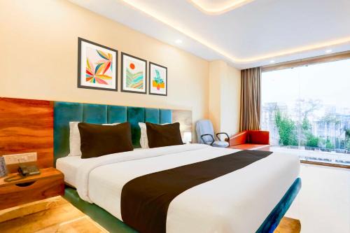 Super Townhouse Oak Dhanbad Central Near Golf Ground