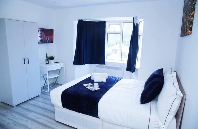 Superb 1-Bed Apartment in Harrow