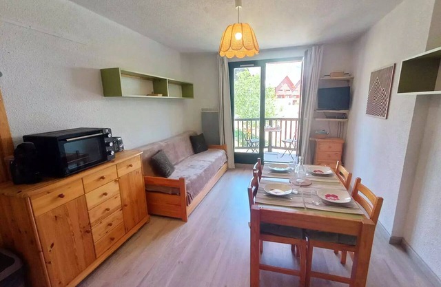 Superb 4-bed studio with enclosed sleeping area in Réallon
