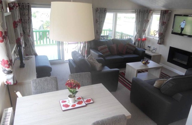 Superbe lodge familial contemporain incroyable