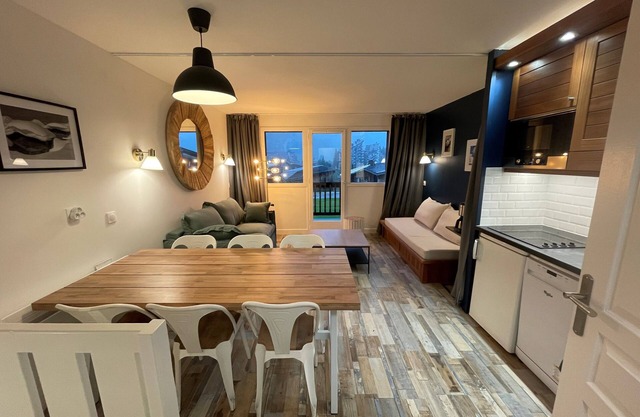 superbe duplex au pied des pistes, commerces, parking falaise