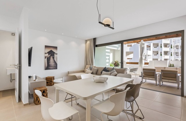 SUPERB DUPLEX WITH JACUZZI JARDINES DE LOS MENCEYES