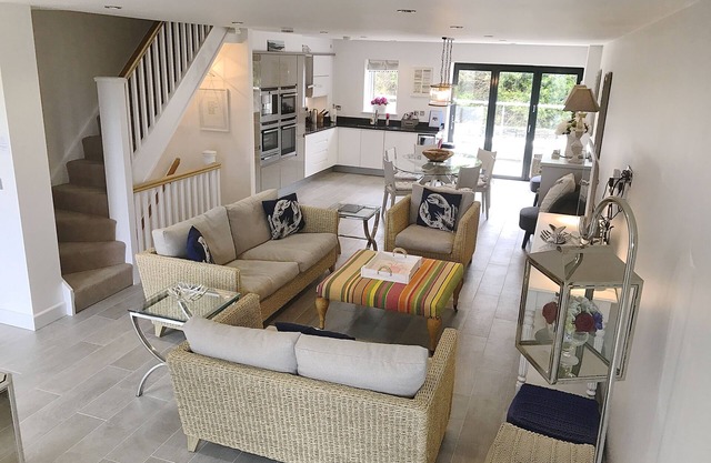 Superbe maison, 6min plage / golf. Nouvelle construction, 5 *. Promenades fabuleuses, bons restaurants.