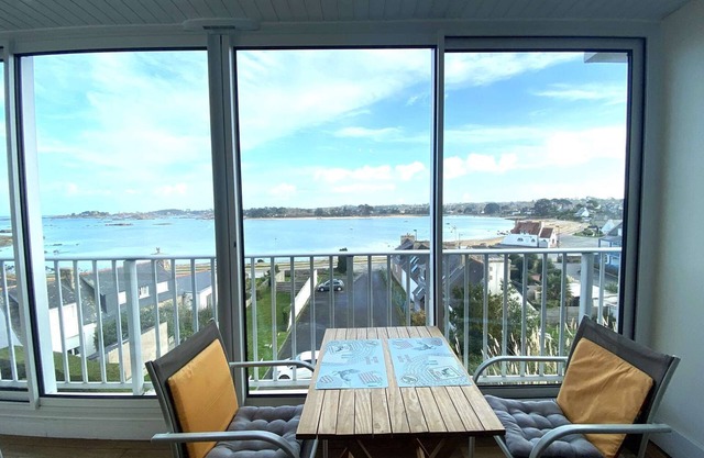Appartement SUPERBE VUE MER à TREGASTEL