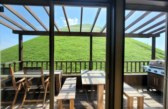 Superb view Englishstyle lodge in front of Mt O / Ito Shizuoka
