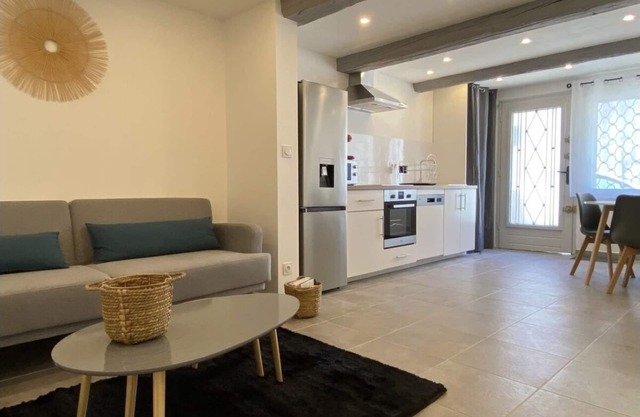 Superbe appartement climatisé avec patio