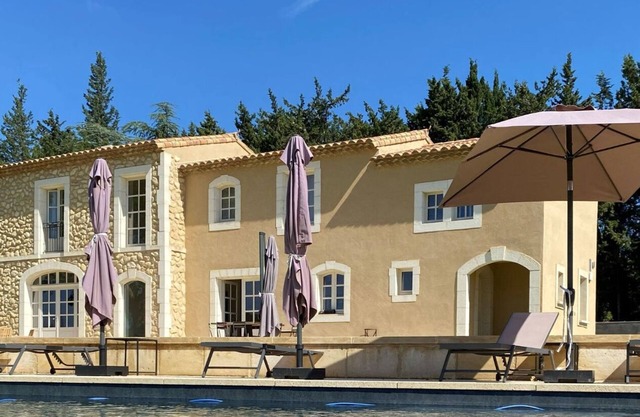 Superbe Mas Provençal rénové avec piscine et climatisation - Paradou