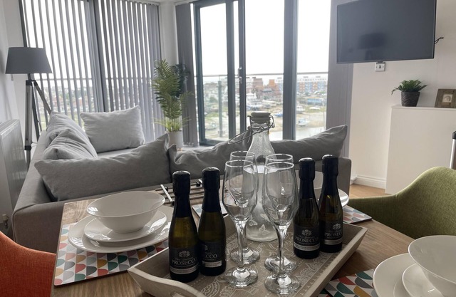 Superior 2 Bedroom Condo With Stunning Sea Views