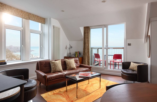 Appartement-Supérieure-Douche-Vue mer-Second Floor Balcony