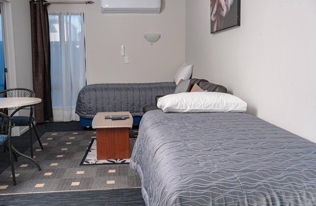 Samhil Motor Lodge