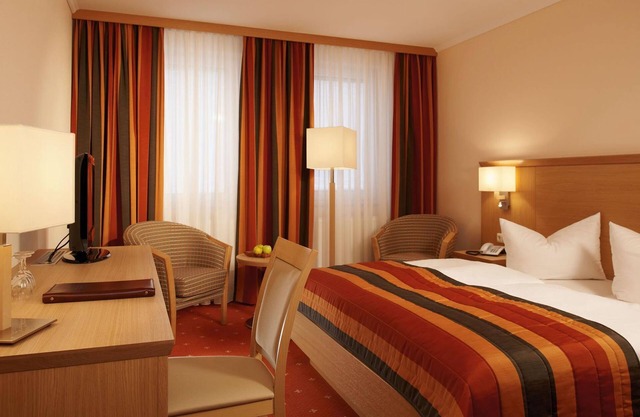 Chambre double superior, douche ou baignoire, WC - Parkhotel Neustadt