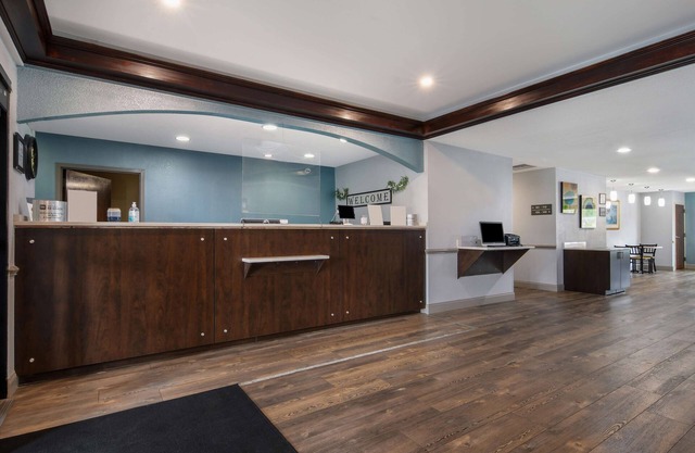 SureStay Plus Hotel by Best Western Tarboro