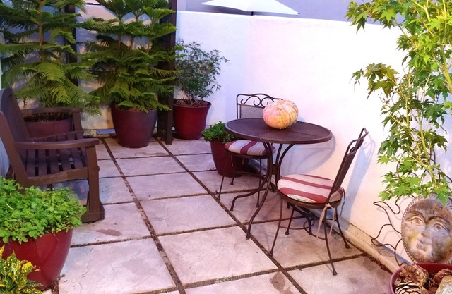 Surf City 1 Bdrm + Loft avec piscine à Huntington Beach CA