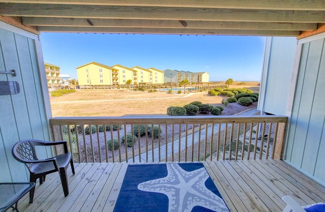 Surf Condos 318 - Ocean Views & Poolside Fun!