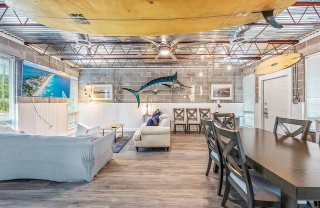 Surf Loft: cool, chill & convenient 2 all the fun!