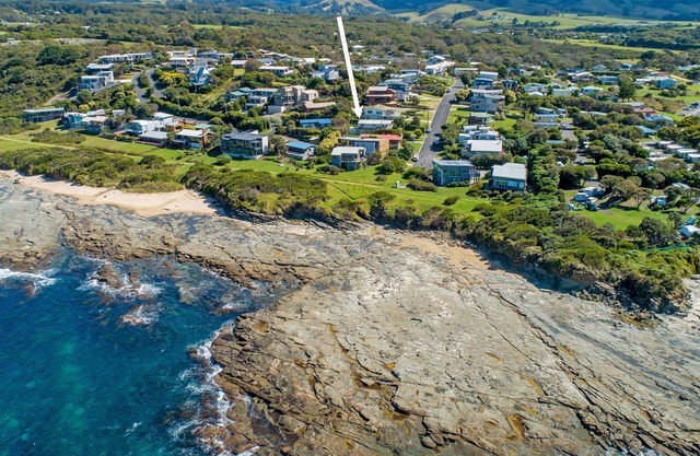 SURF REEF - Apollo Bay, VIC