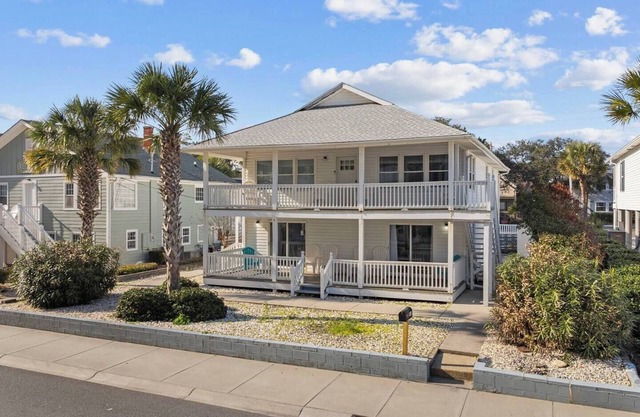 Surf Shack|Steps to Beach|Pool|2nd Row|Sleep 17