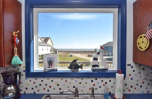 Propriété confortable de 2 chambres - dans lotissement avec piscine - Annette's Funautical Fantasea