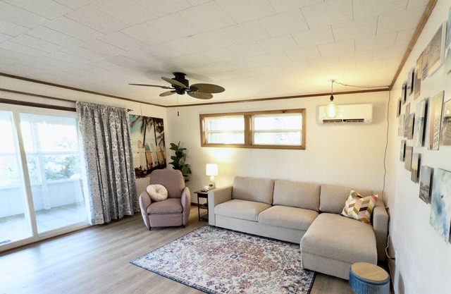 Surf Side Bungalow- Ocean front with 3 story deck