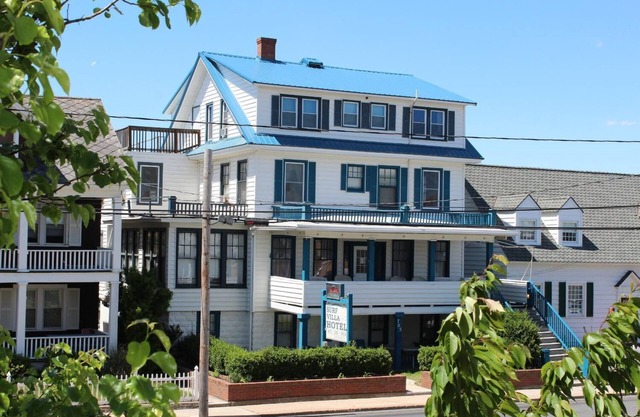 Surf Villa Hotel