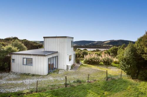 Surfinn Eco Cottage - Papatowai Cottage