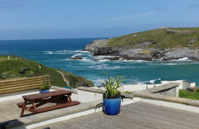 Surfside, a spacious and beautifully presented beachfront home