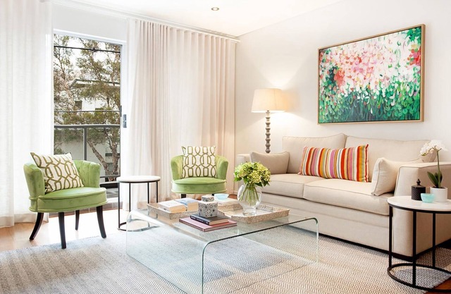 SURRY HILLS HAVEN (H755)