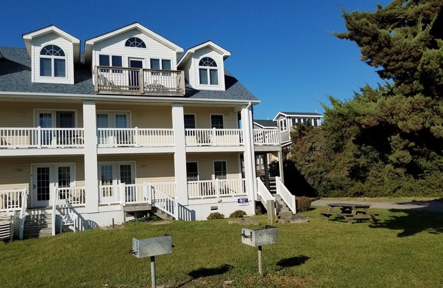 Sophie's Island Villa: Condo pratique pour se rendre dans les restaurants et les magasins.