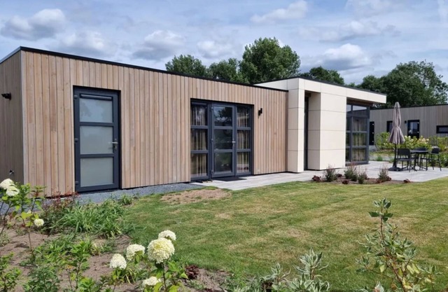 Vivienda sostenible cerca del campo de golf