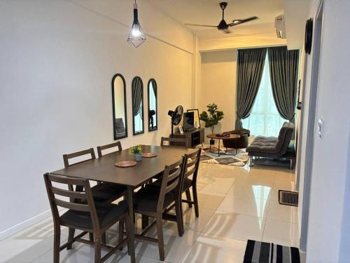 Sutera Avenue Dahlia Residence