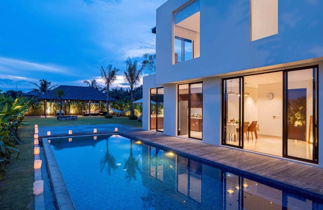 Svarga Oceanview 3 Bedrooms Brand New Stylish Private Pool Villa, Lawn, Gazebo