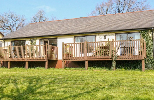 Hirondelle, HOLSWORTHY