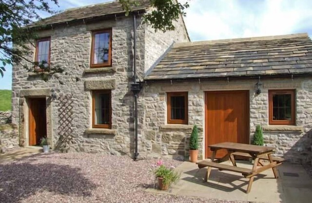 Swallows Barn, CRESSBROOK