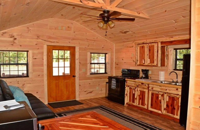 Swan Bay Cabins & RV Park Cabin # (3) Paris Tn, Kentucky Lake