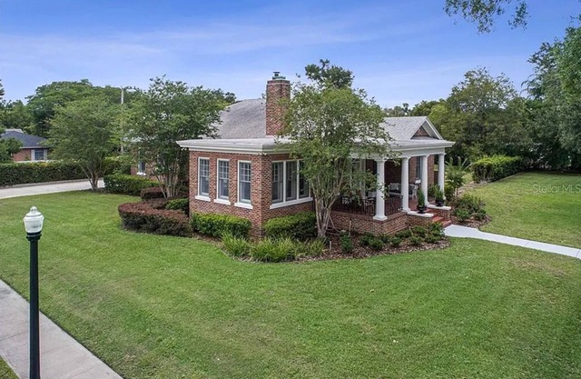 Swan City Stay! Home near FSC Lake Hollingsworth, Downtown- walk everywhere!
